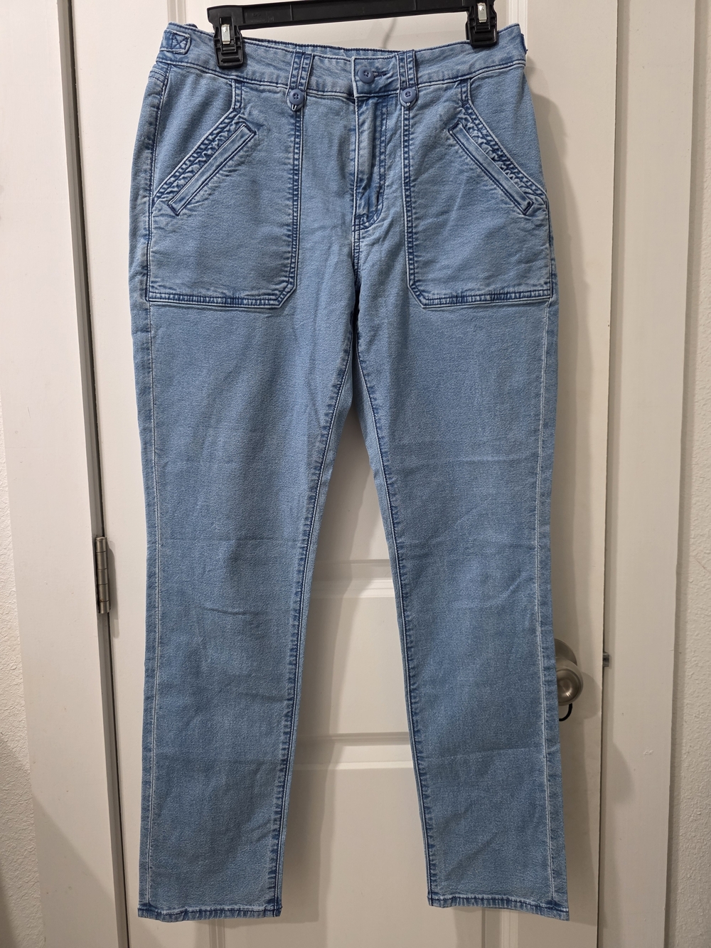 American Eagle Light Women's Straight-Leg Jeans Like New Size 8